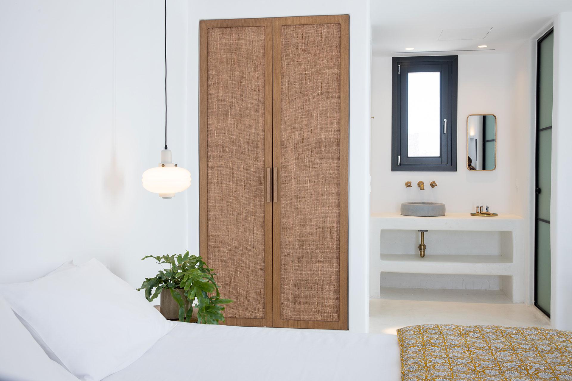 Koukoumi Vegan Hotel executive suite interior