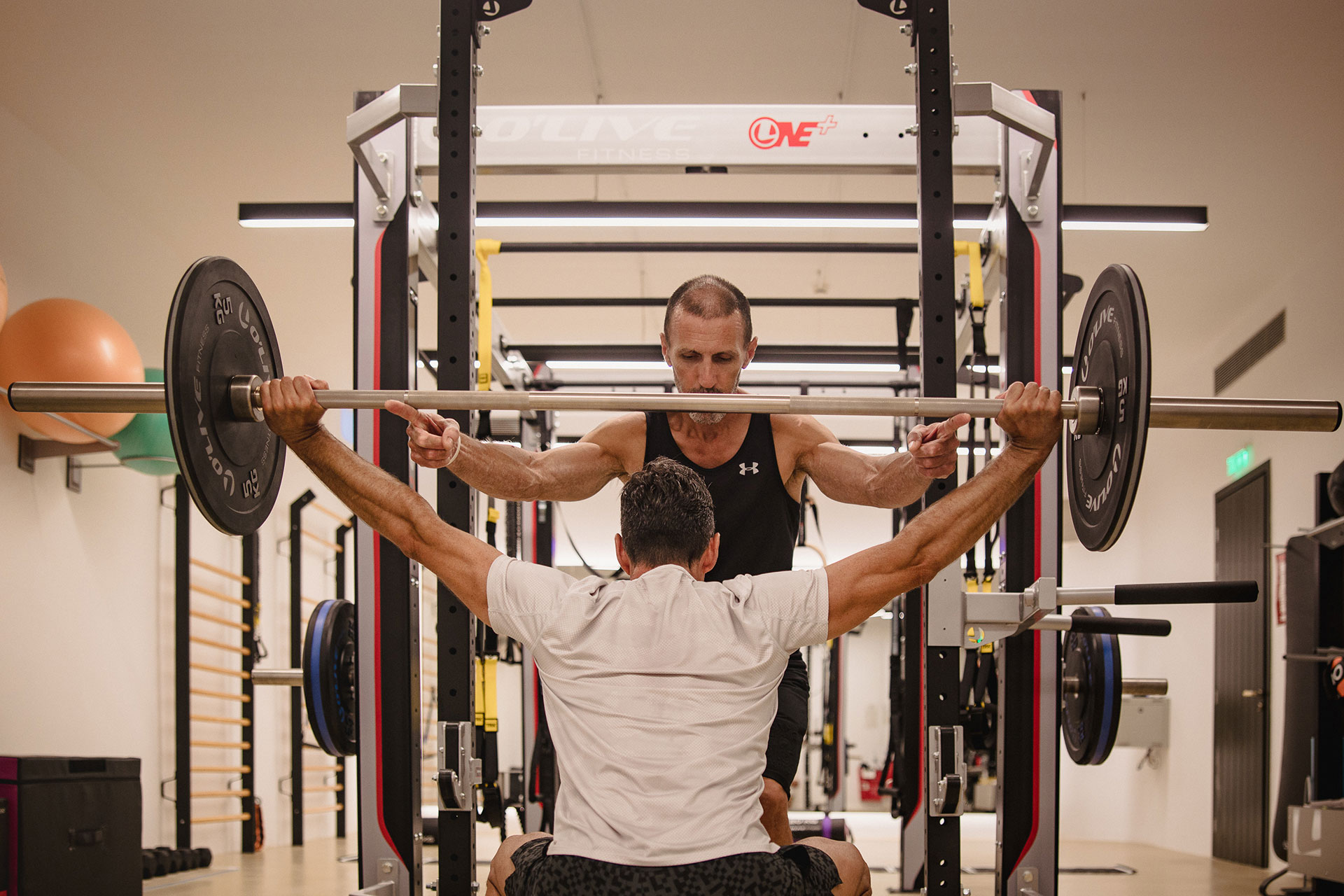 Koukoumi Vegan Hotel gym weightlifting